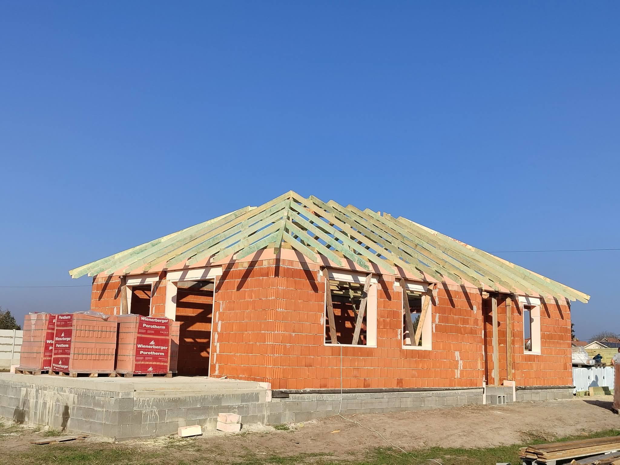 Referencia munka – ALLES-HOLZ BAU Kft – Ács, TetőfedésDebrecen – Referencia munka – ALLES-HOLZ BAU Kft – Ács, TetőfedésDebrecen (1)